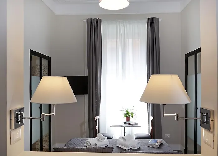 Acomodação com café da manhã  Residenza Cavour 3*