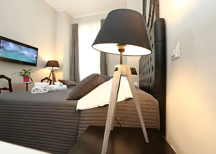 Residenza Cavour Acomodação com café da manhã 